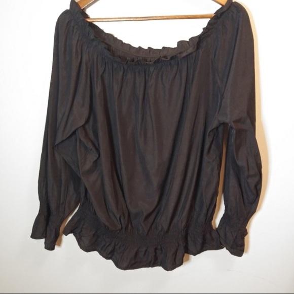 New! Black Off Shoulder Blouse - Picture 7 of 9